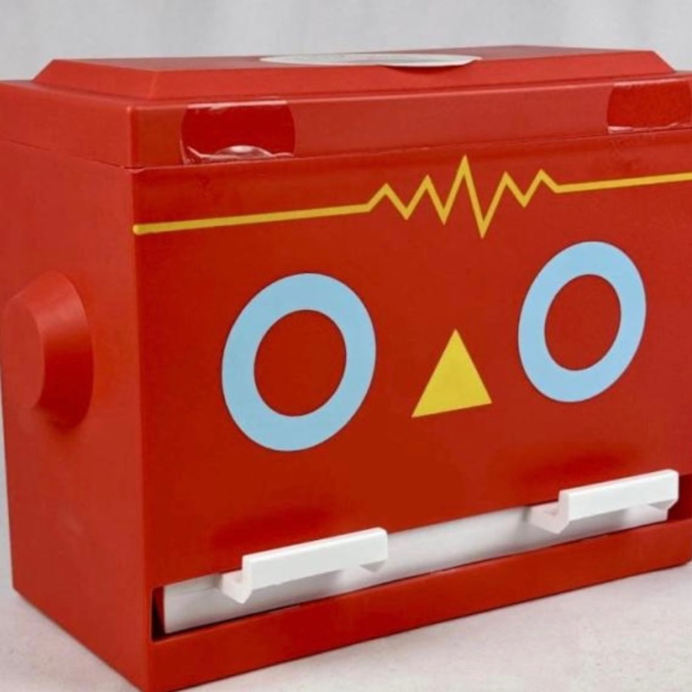 Robot Pencil Dispenser, Bullseye’s Playground Holds 100